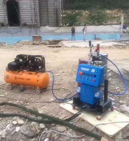 外墻保溫噴涂機(jī)(圖1) 外墻保溫噴涂機(jī)產(chǎn)地工廠