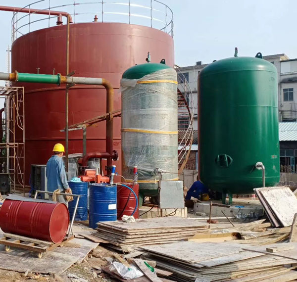 含煤廢水處理設(shè)備內(nèi)部聚脲防腐(圖3) 廢水處理設(shè)備內(nèi)部聚脲防腐案例